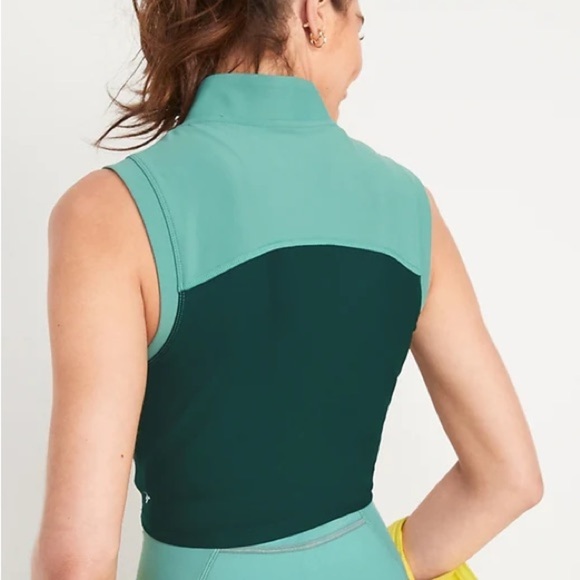 Old Navy NWT PowerSoft Half Zip Sleeveless Cropped Top green SZ L workout lift - Picture 2 of 8